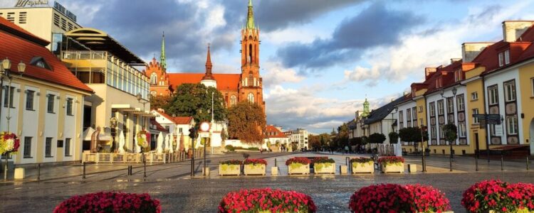 Absolwenci z Białegostoku: inspirujące sukcesy znanych ludzi